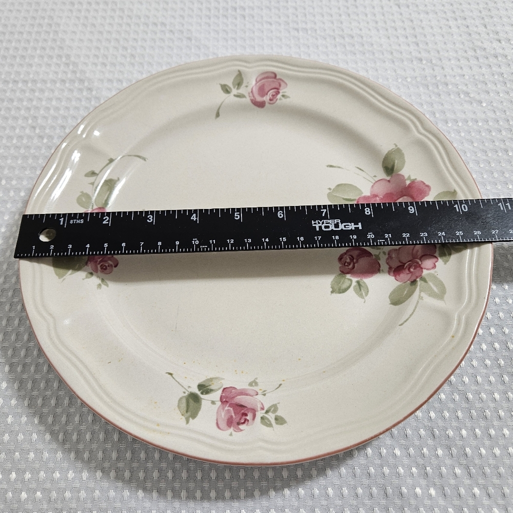 Gibson 2 Roseland Pink Floral Dinner Plates Discontinued Stoneware Y2K 11" - Picture 10 of 12